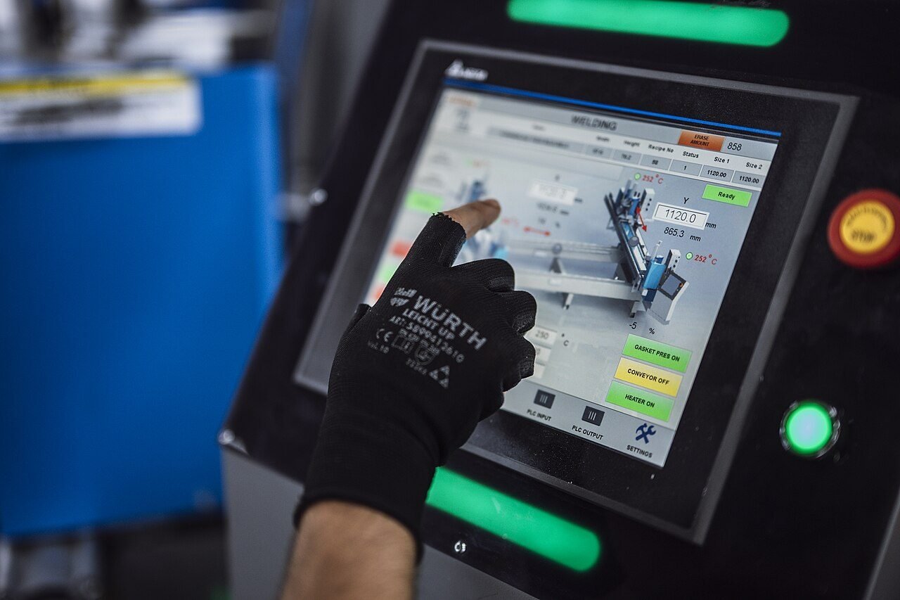 Écran tactile de conduite sur une machine